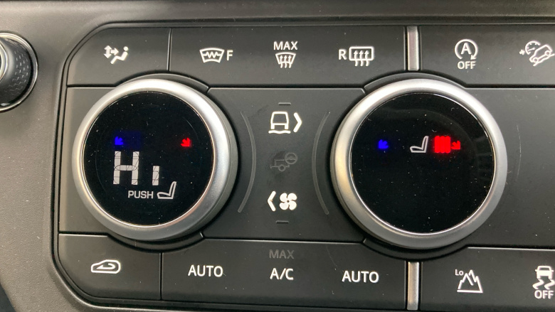 Land Rover Defender 3.0 D250 X-Dynamic SE 90 3dr Auto Diesel Estate